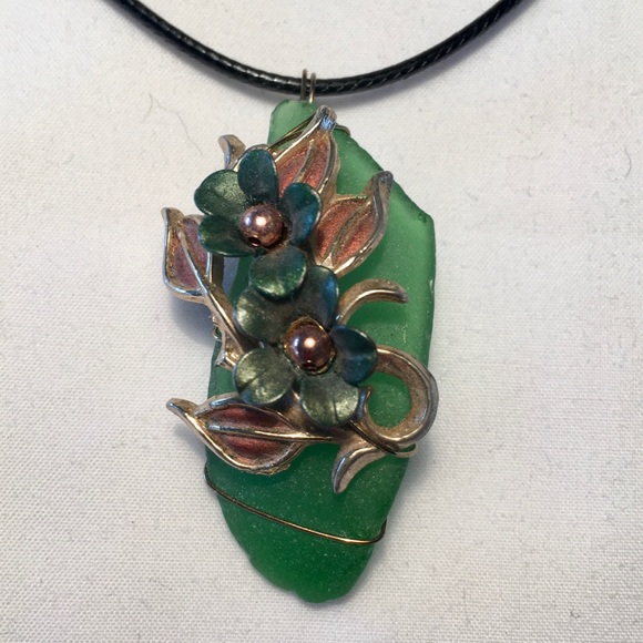 Sea Glass Vintage Jewelry Necklace Green - Picture 5 of 8